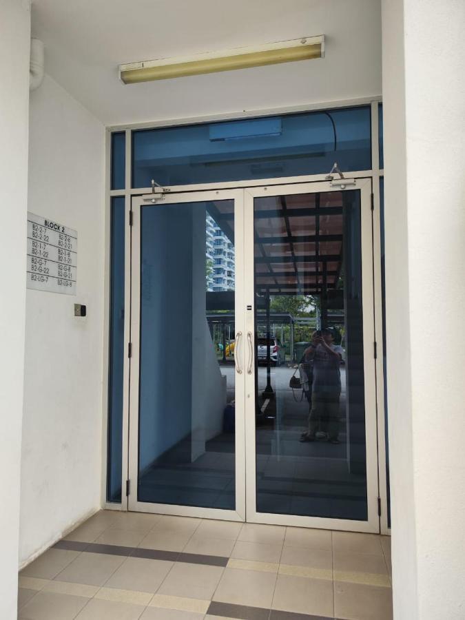 Putra 1 Pool Homestay Bandar Seri Putra Kampong Sungai Buah エクステリア 写真
