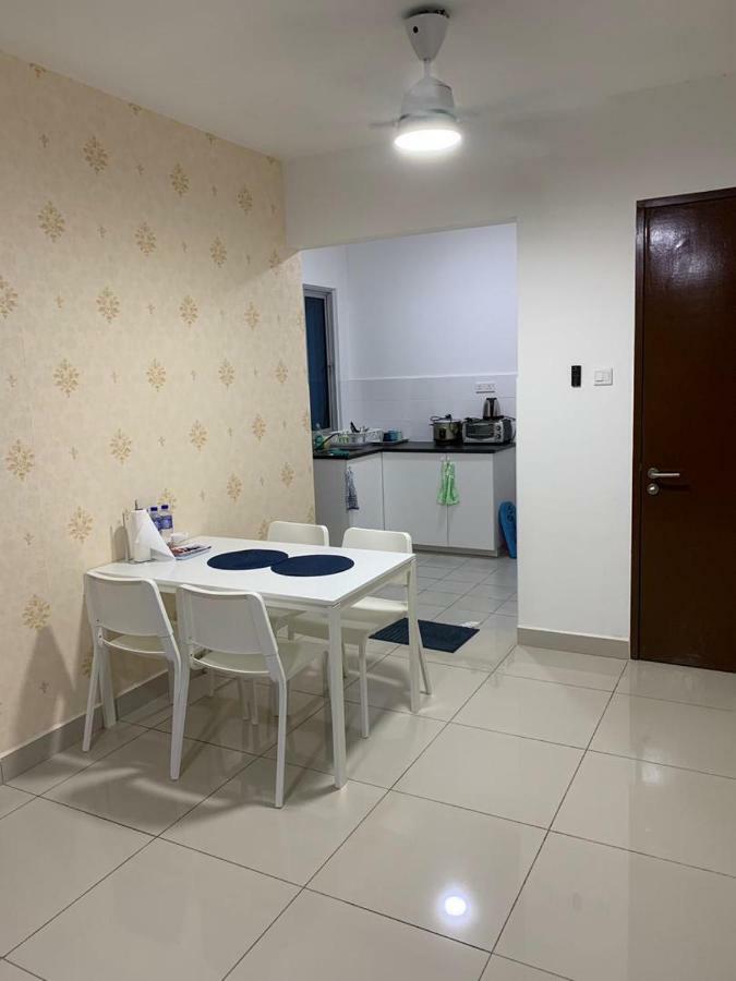 Putra 1 Pool Homestay Bandar Seri Putra Kampong Sungai Buah エクステリア 写真